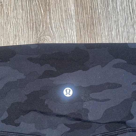Lululemon Align Crop Incognito Camo Multi Grey Leggings Size 16 workout pants - Picture 3 of 7
